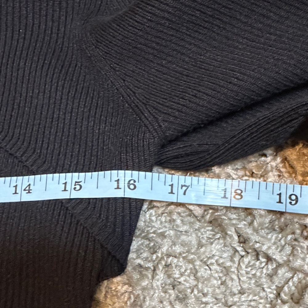 Petal & Pup Black Cutout Rib Knit Long Sleeve Top size Large - Picture 10 of 13